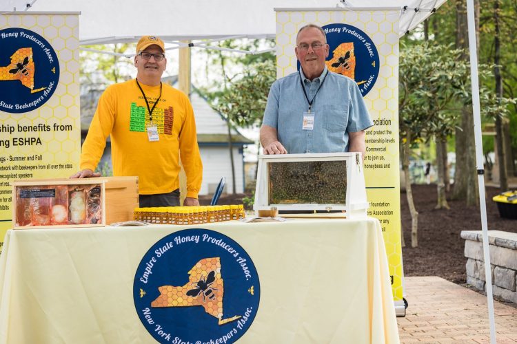 8795d8d9-d2e3-4457-91a5-493ded1509e4